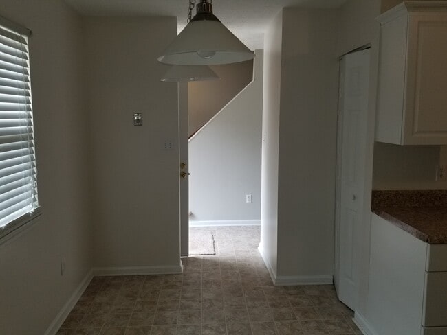 Photo - 1125 Old Denbigh Blvd
