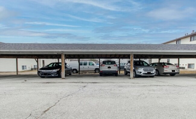 Photo - 1709 Rockingham Dr Unit C