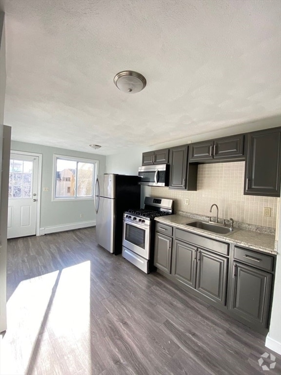 Building Photo - 21 Eutaw St Unit 3 Rental