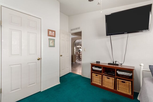 Photo - 16697 W Hopi Dr