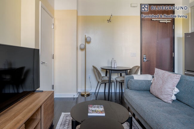 Photo - 1801 Wedemeyer St Unidad FL2-ID1456