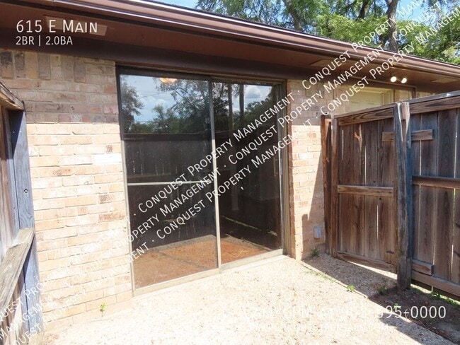 Photo - 615 E Main-