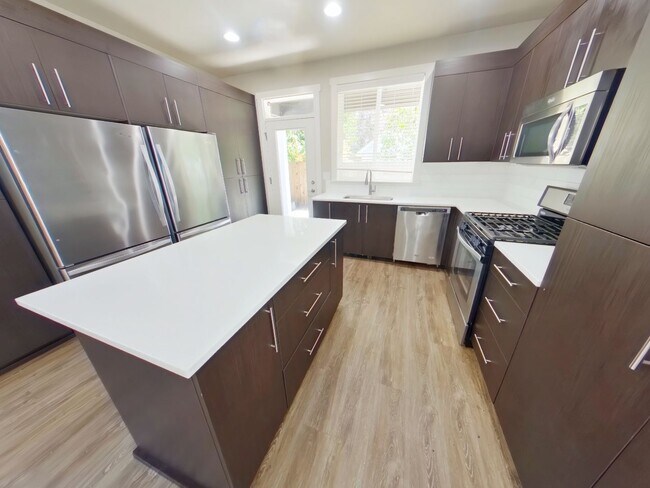 Photo - 335-337 NW 18th St. Unit 337 NW 18th St