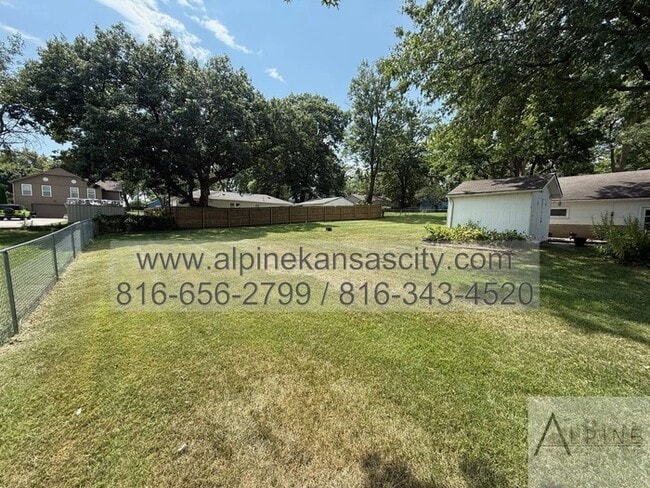 Photo - Spacious Gladstone Ranch!