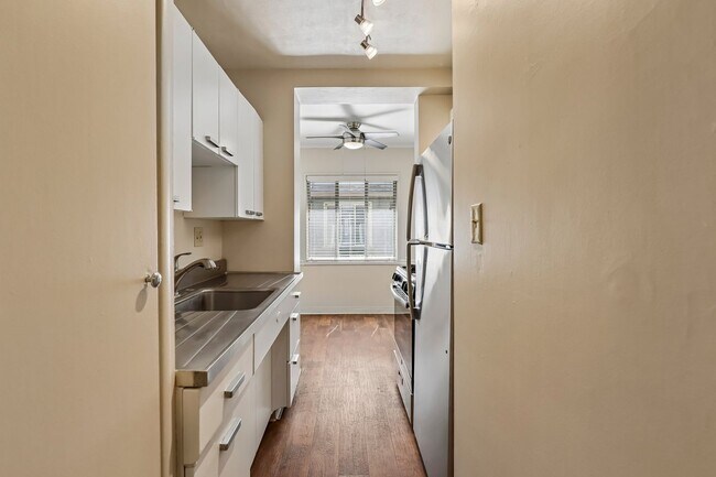 Alexander's Place Apartments