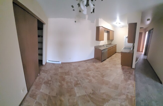 Photo - 2022 Sylvan Way