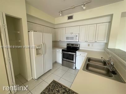 Photo - 2 br, 2 bath Condo - 6851 SW 44th St Apt 309 Unit Apt 309