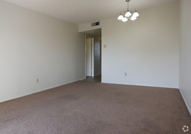 1BR/1BA -680SF - Cleary Pointe Apartments