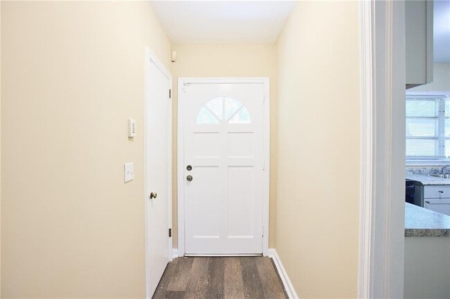 Photo - 826 Jefferson Ave SW