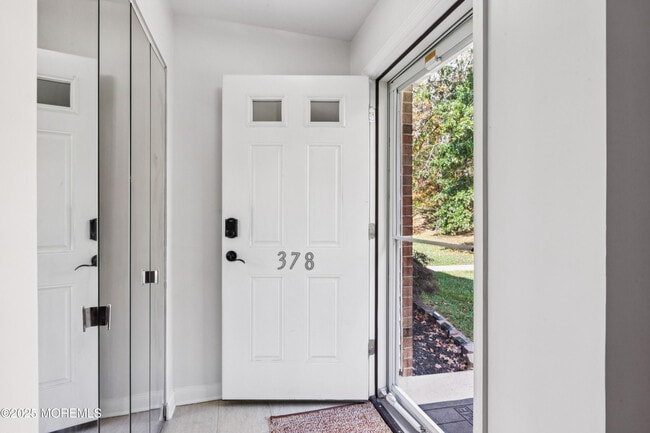 Photo - 378 Minstrel Ct