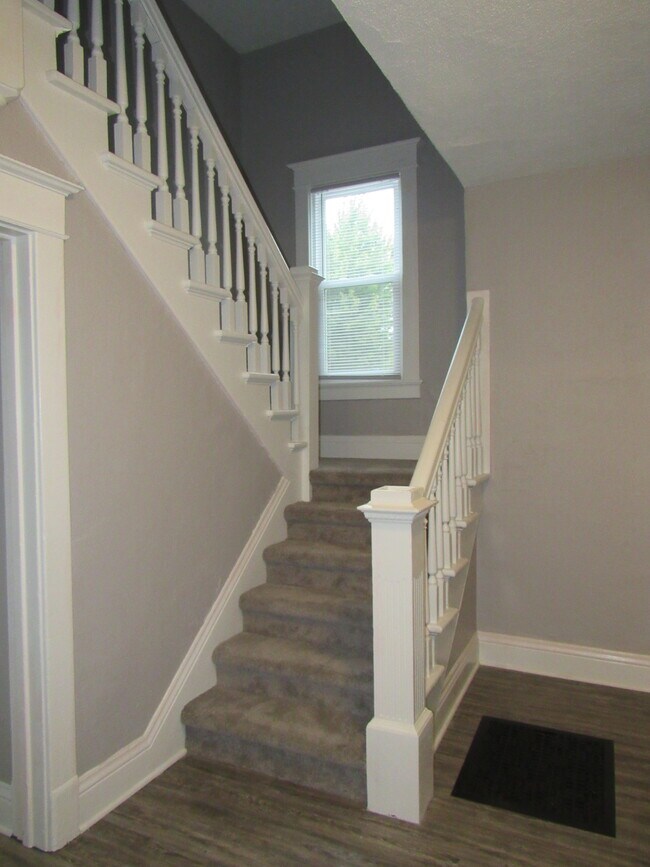 Photo - 1720 N Perry St