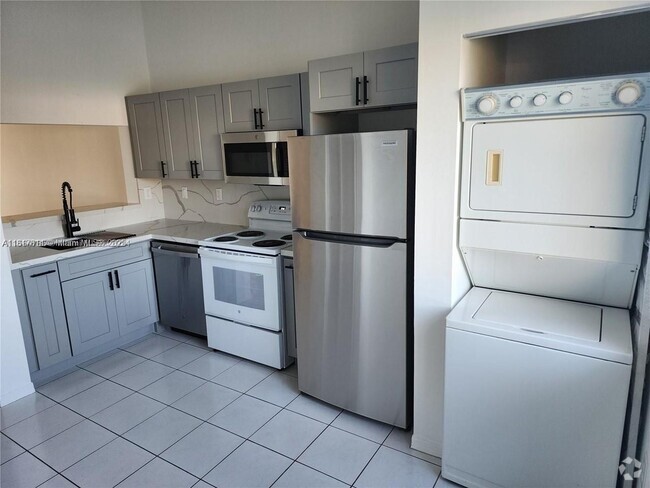 Building Photo - 6465 SW 130th Pl Unit 504 Rental