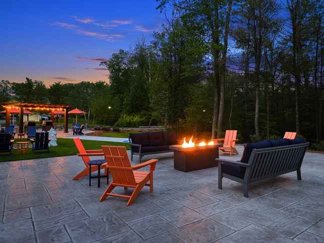 Outdoor Patio and Fire pit