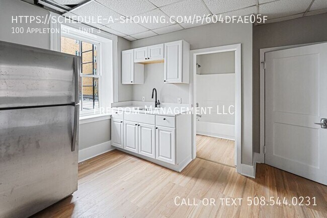 Photo - 100 Appleton St Unidad 3