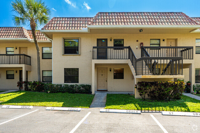 Building Photo - 6784 Palmetto Cir S Unit 105 Rental