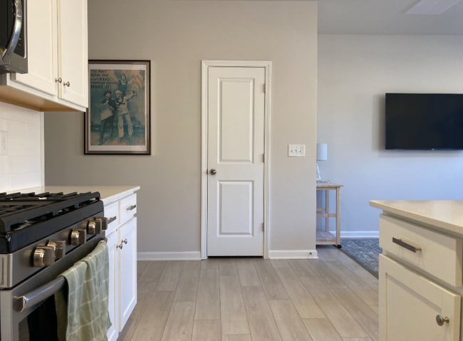 Photo - 12 Twiggs Ln