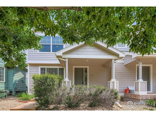 Photo - 300 Riverview Ct