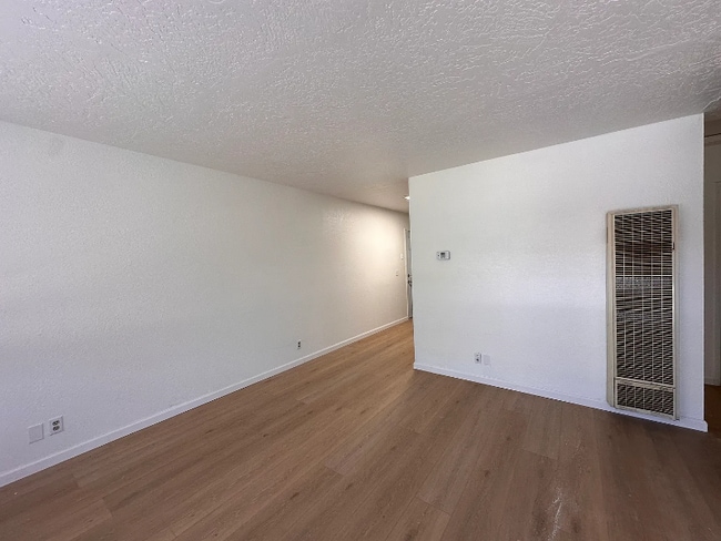 Photo - 16260 Orange St Unidad B