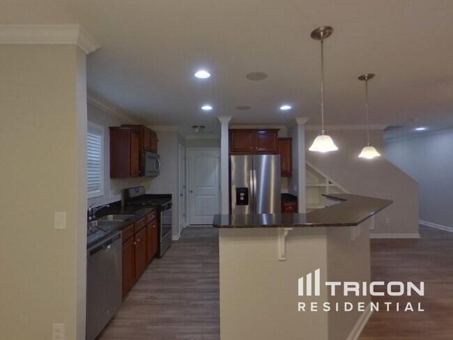 Photo - 313 Fairford Rd