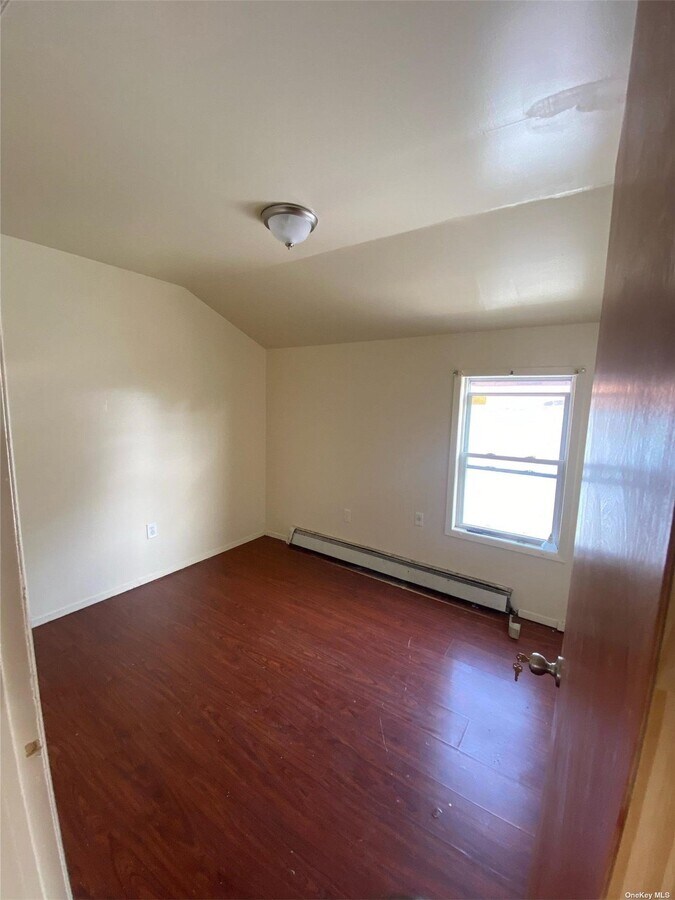 Photo - 126-40 149th St