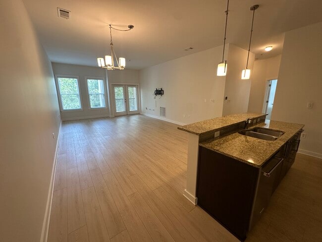 Building Photo - 870 Inman Village Pky NE Unit #333 Rental