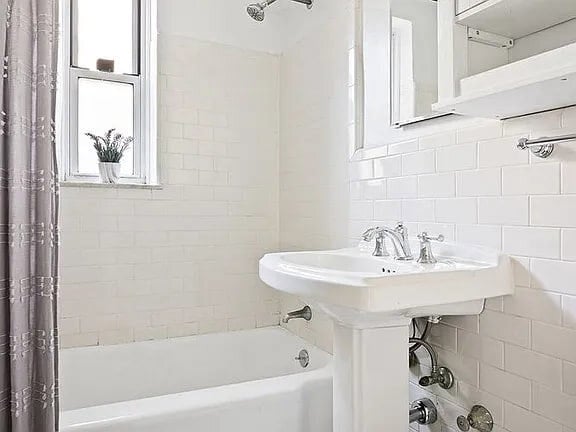 Photo - 302 E 88th St Unit 3F