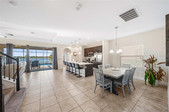 Photo - 199 Macaulay's Cv