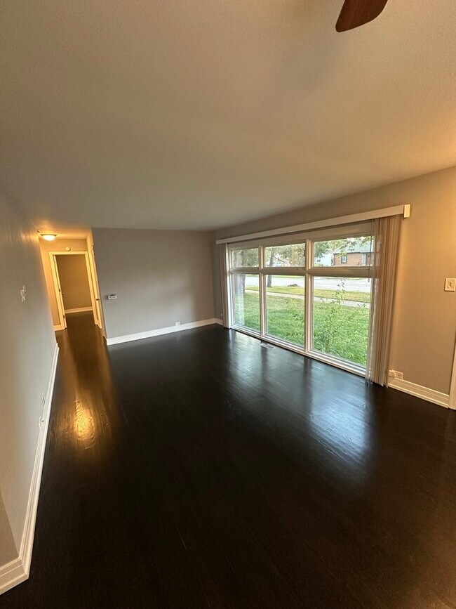 Photo - 7010 Foster St