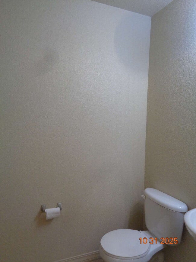 Photo - Well maintained and well located home