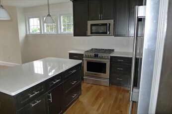 Building Photo - 30 Chestnut St Unit 2