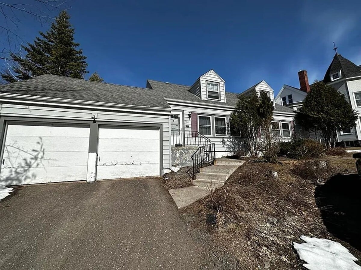 Photo - 1913-1915 Woodland Ave