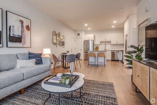 1 BR, 1 BA - 795 pies cuadrados - Fieldhouse