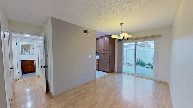 Photo - 5051 Argyle Dr