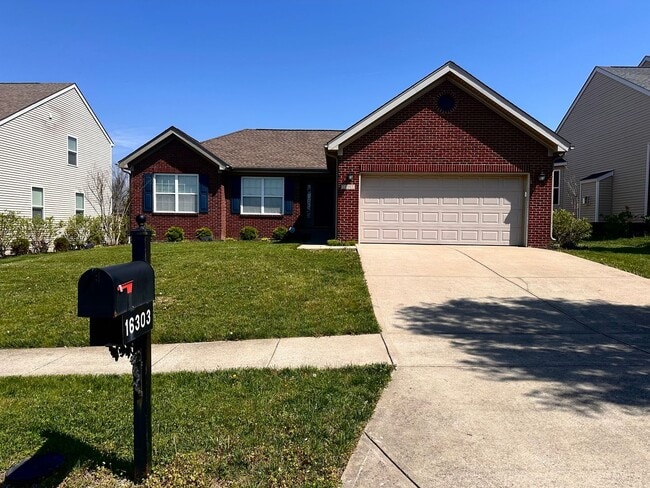 Building Photo - 4BR/2BA Home for Rent in Eastwood w/Basement and Backyard Deck!