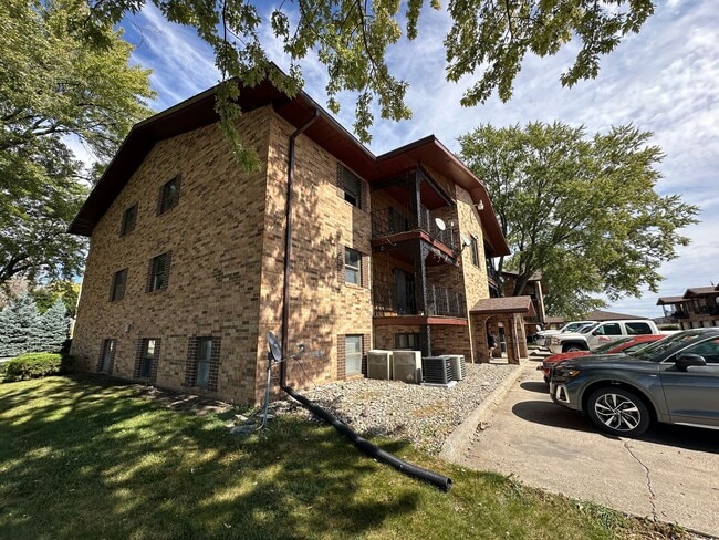Photo - Charming Home in Fort Dodge - 2805 10th Ave N Unit 2809-12