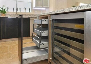 Photo - 5354 Lindley Ave