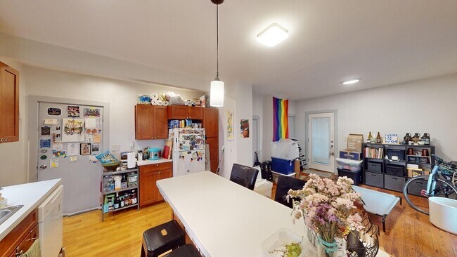 Photo - 22 Boynton St Unit 1