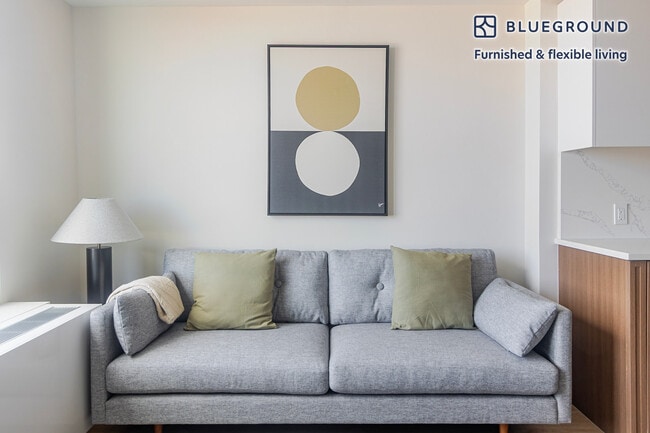 Photo - 159 Boerum St Unit FL15-ID2012