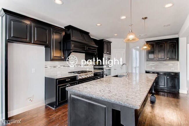 Photo - 4 br, 3.5 bath House - 708 Patio Street UNIT