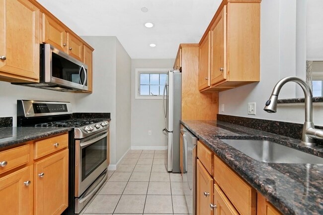 Photo - 260 Main St Unit 304