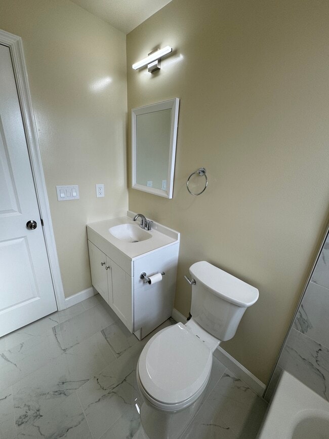 Photo - 921 52nd St NE Unidad 102 and 301