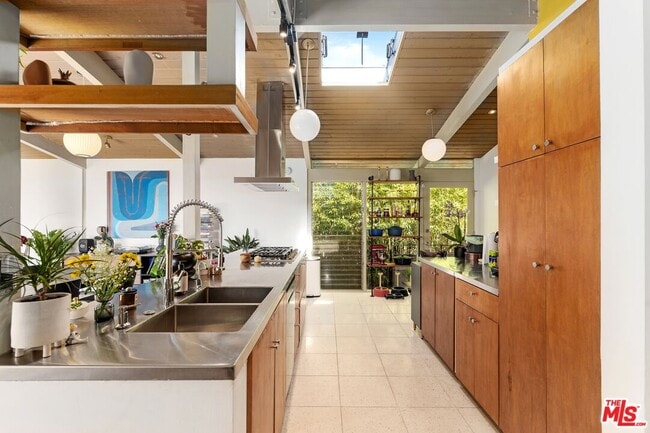 Photo - 1513 Forest Knoll Dr