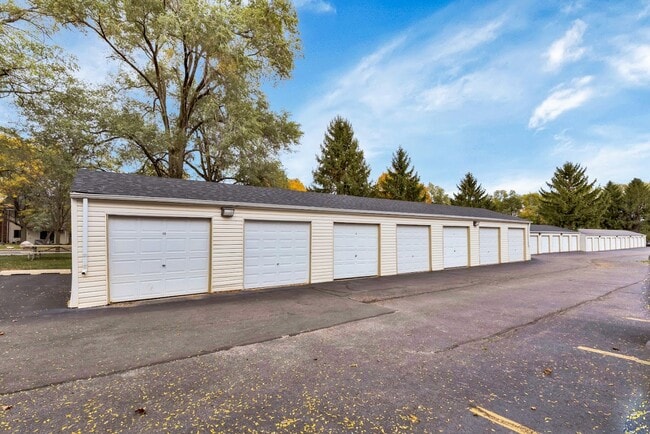 Silver Creek Apartments