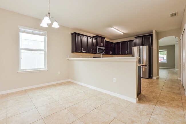 3728 Umbrella Ct