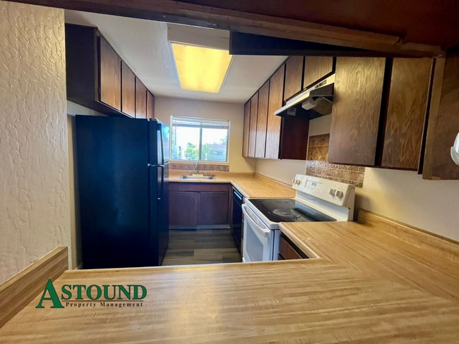 Photo - 1790 Ellis St