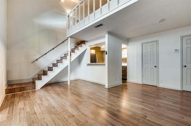 Photo - 3105 Wycliff Ave