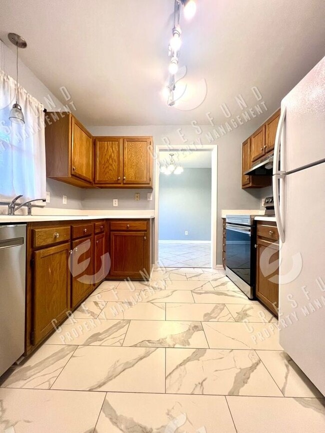 Photo - RENT JUST REDUCED!!! Exceptional value for a 3 Bedroom 2bath Fenced yard home close to Ft. Bragg