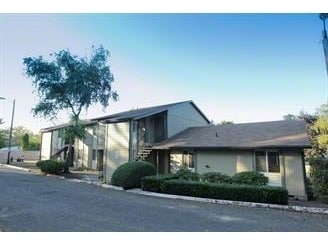 Walnut Grove Apartments