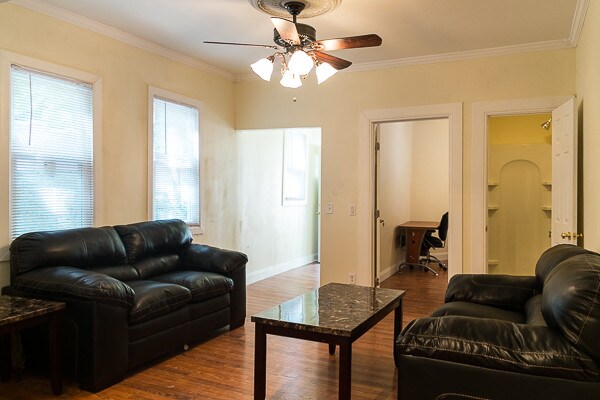 Photo - 431 S Beech St