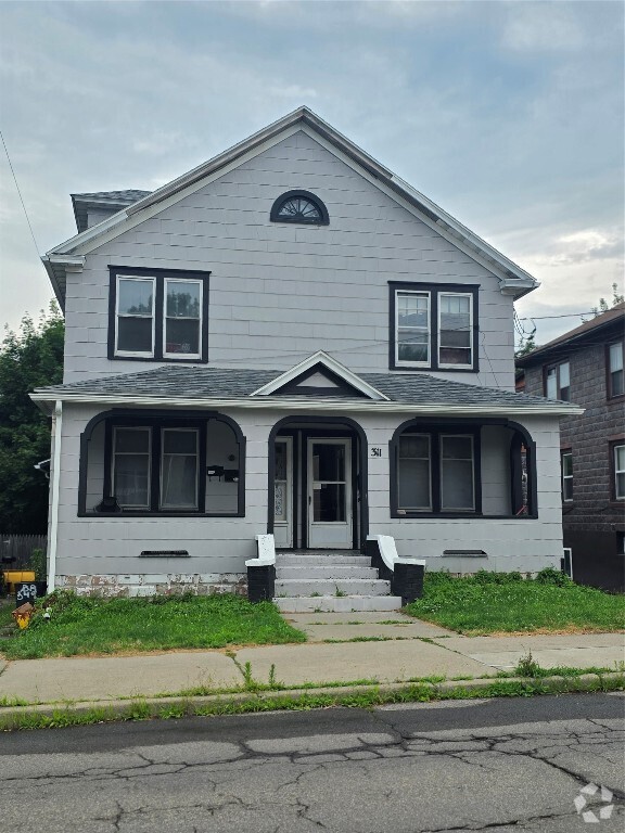 Building Photo - 311 Oak Hill Ave Unit 2 Rental